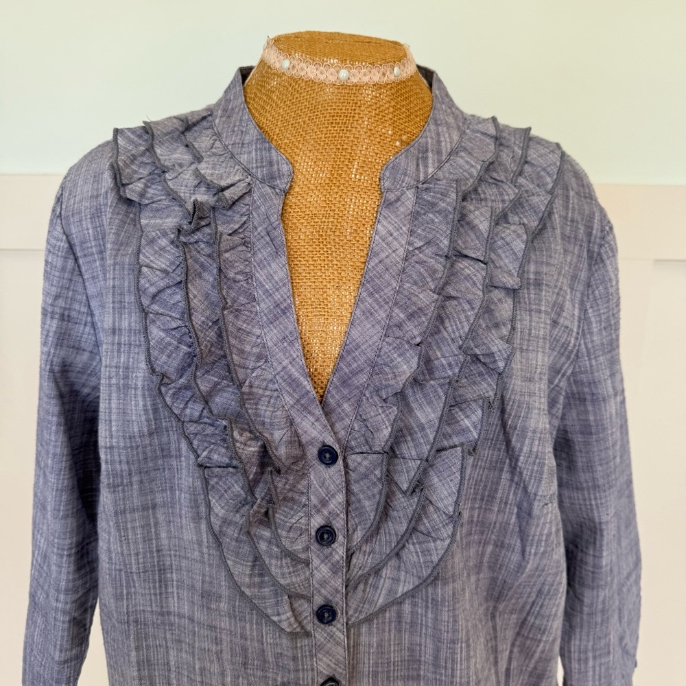 Sweet Magnolia Chambray Blouse LARGE Blue Ruffle Front Button Down‎ Cotton